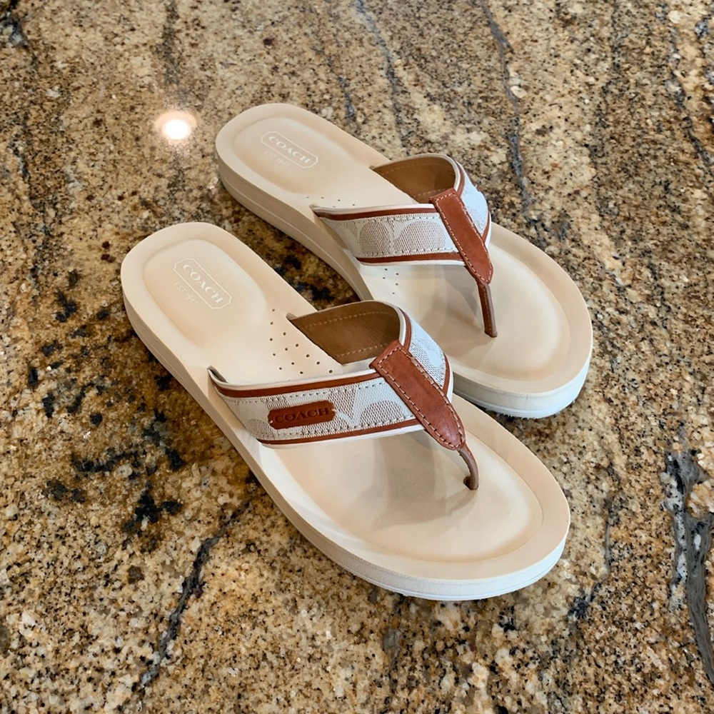 Coach Juanita Sandals Size 8